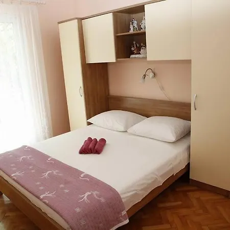 Ivic * Vodice